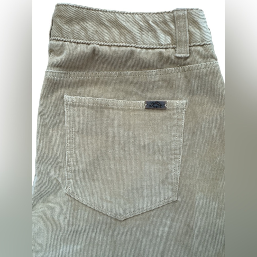 L.L. Bean Women’s Corduroy Pant’s Tan Color Size 10 PET Favorite Fit Casual